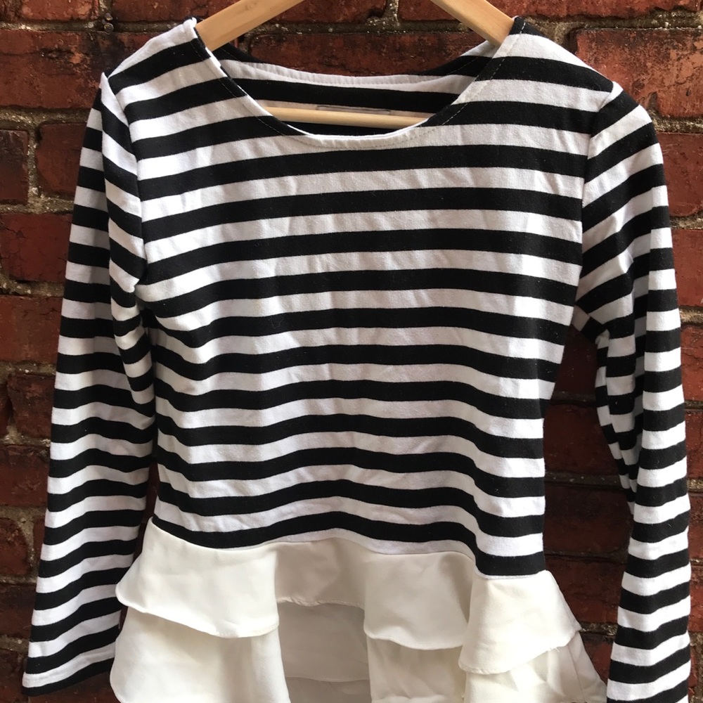 Goodnight Macaroon top